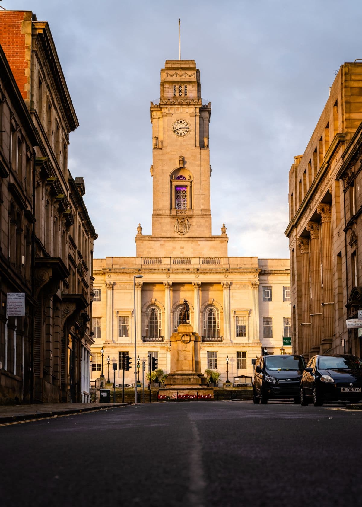 Barnsley Town Hall at dawn
